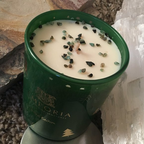 Genuine Emerald Pine Scented Candle & Chrome Diopside Bracelet - Picture 14 of 15